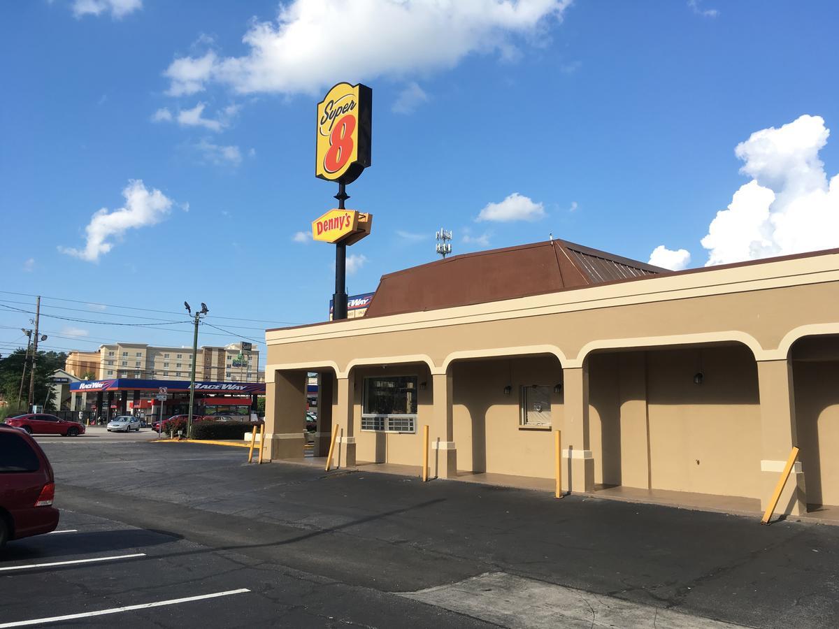 Super 8 By Wyndham Augusta Motel Exterior photo